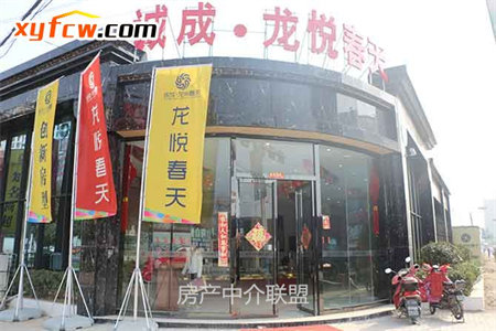 泰安市高铁西卧虎山花园3室2厅1卫136m2精装修